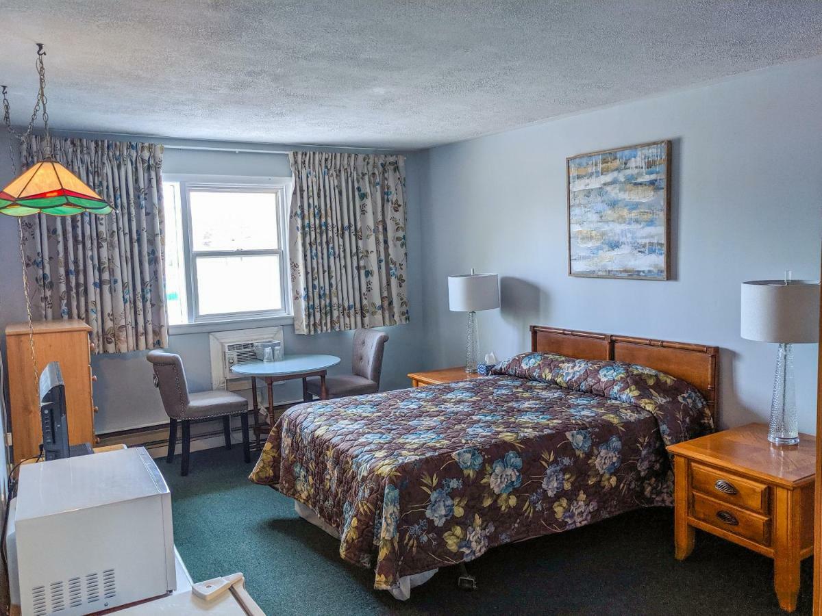 Skyline Motel